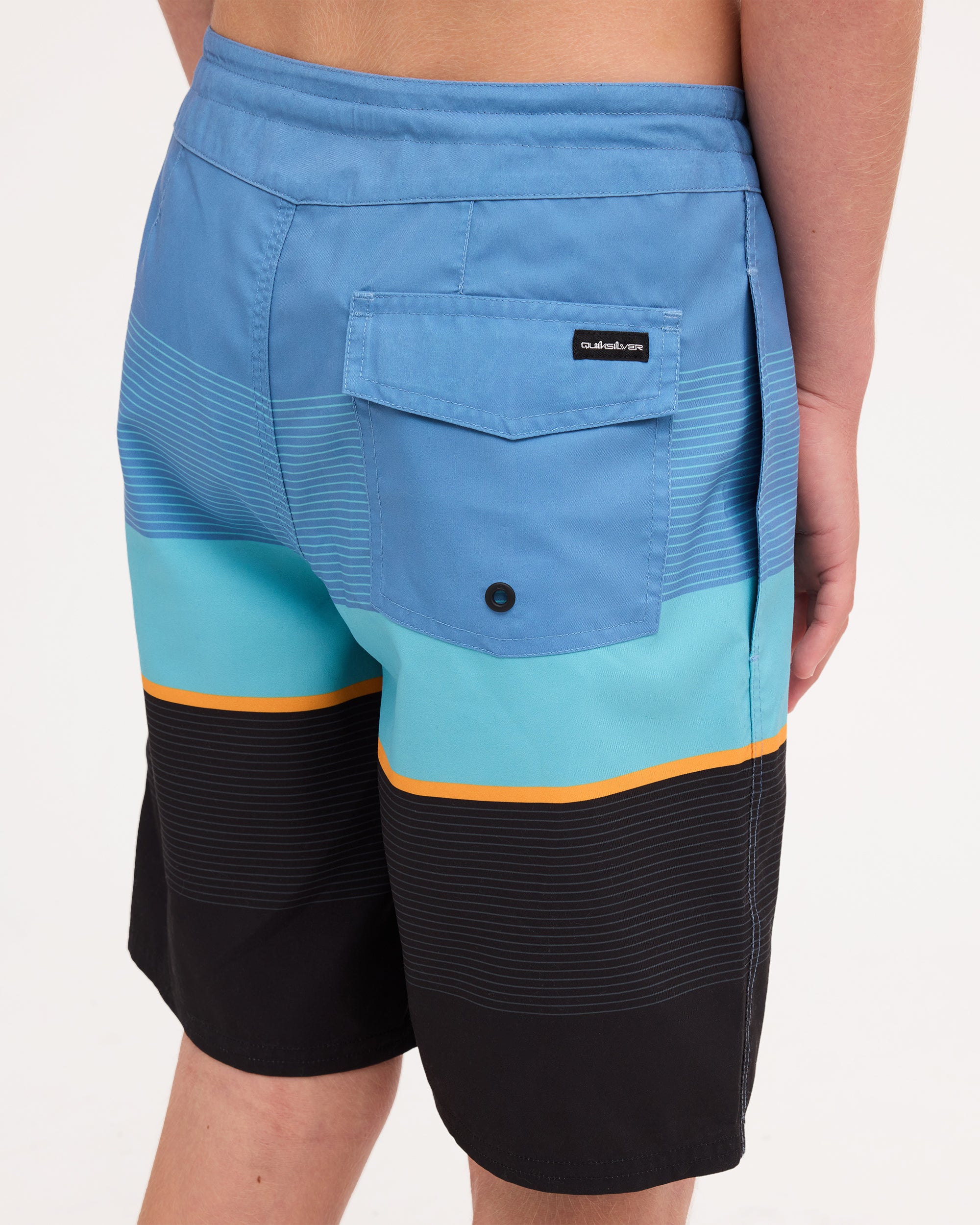 uqbbs03030_quiksilver_blm9_dtl1