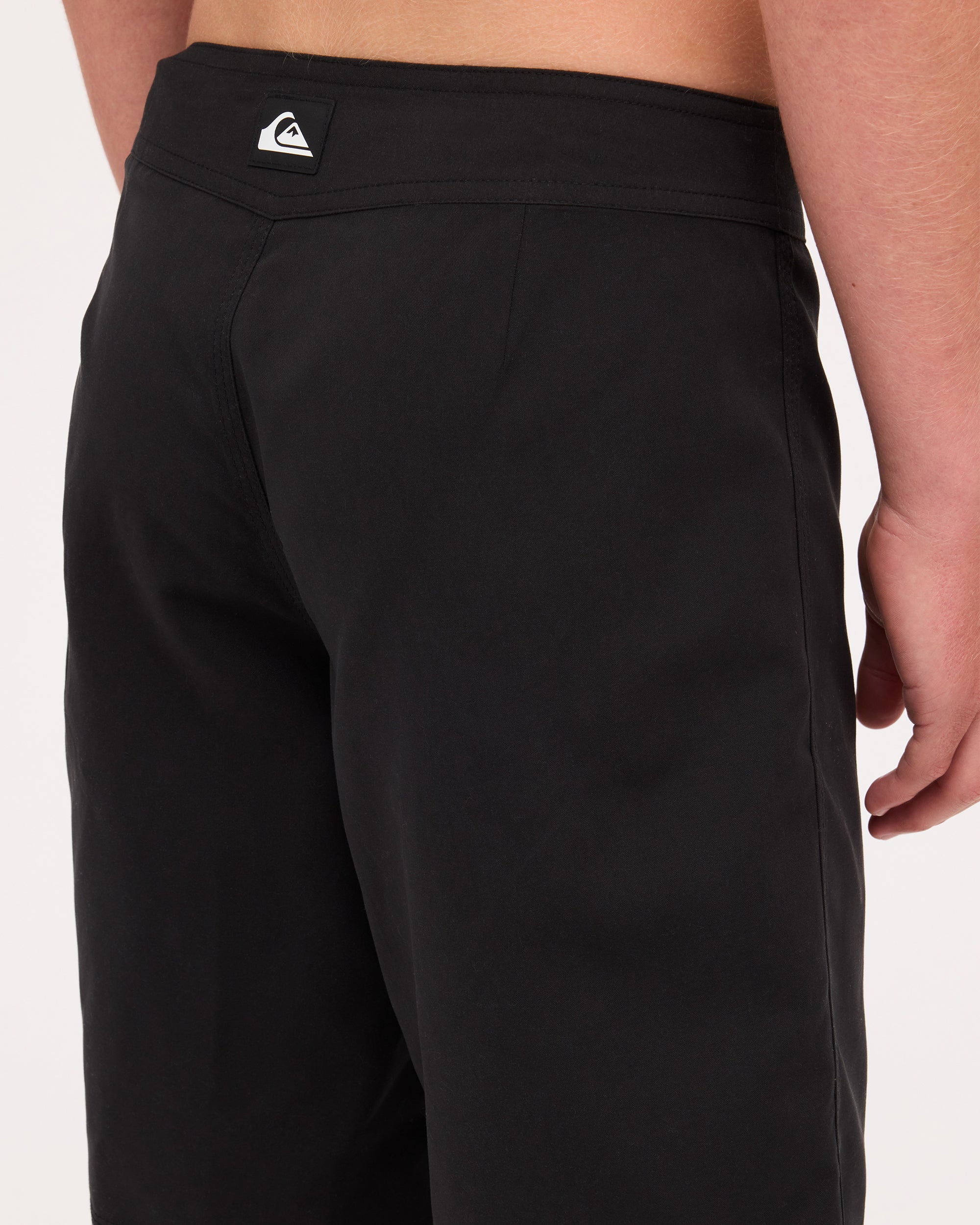 uqbbs03036_quiksilver_kvj0_dtl1