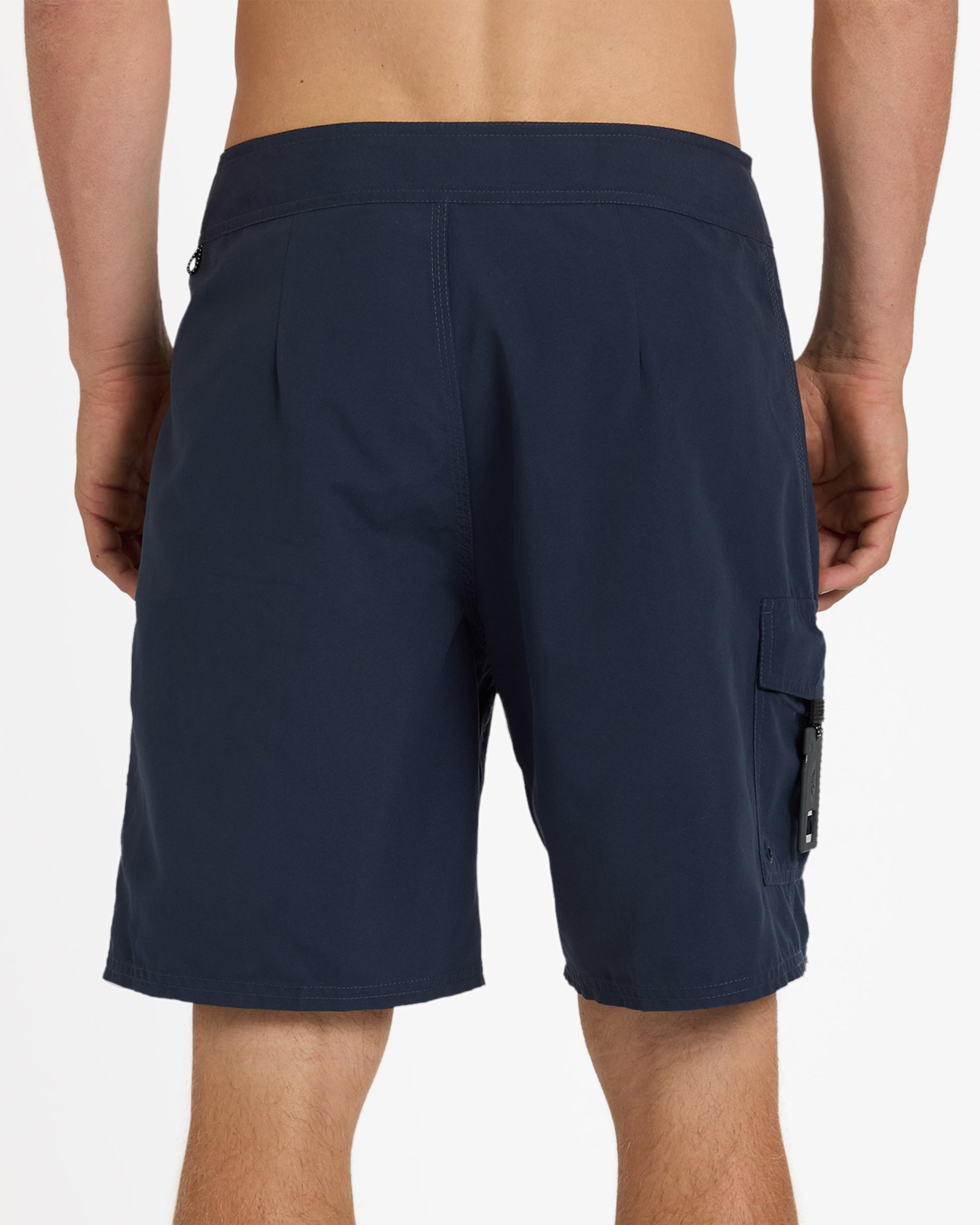 uqmbs03010_quiksilver_ktp0_bck6