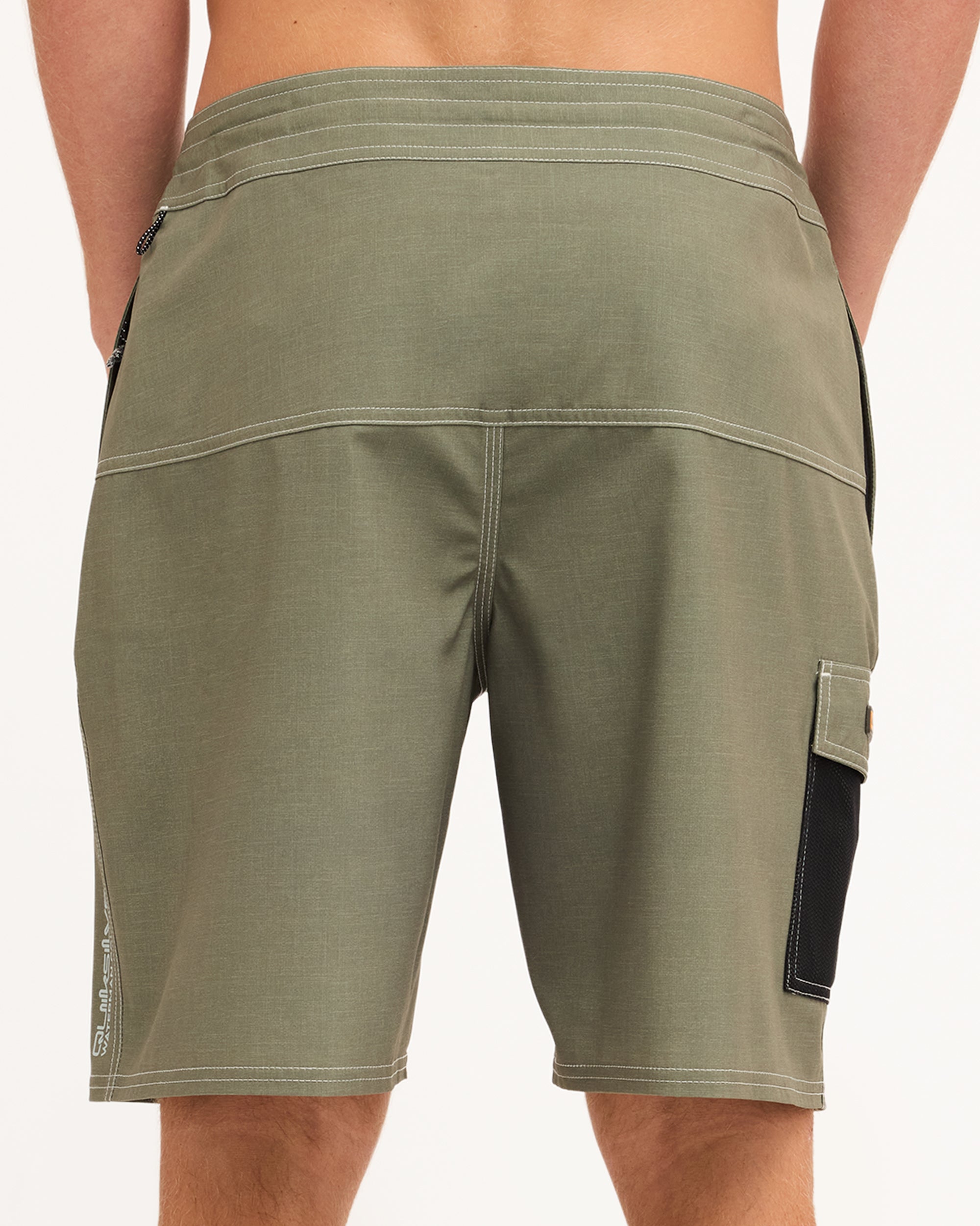 uqmjv03007_quiksilver_cre0_bck6