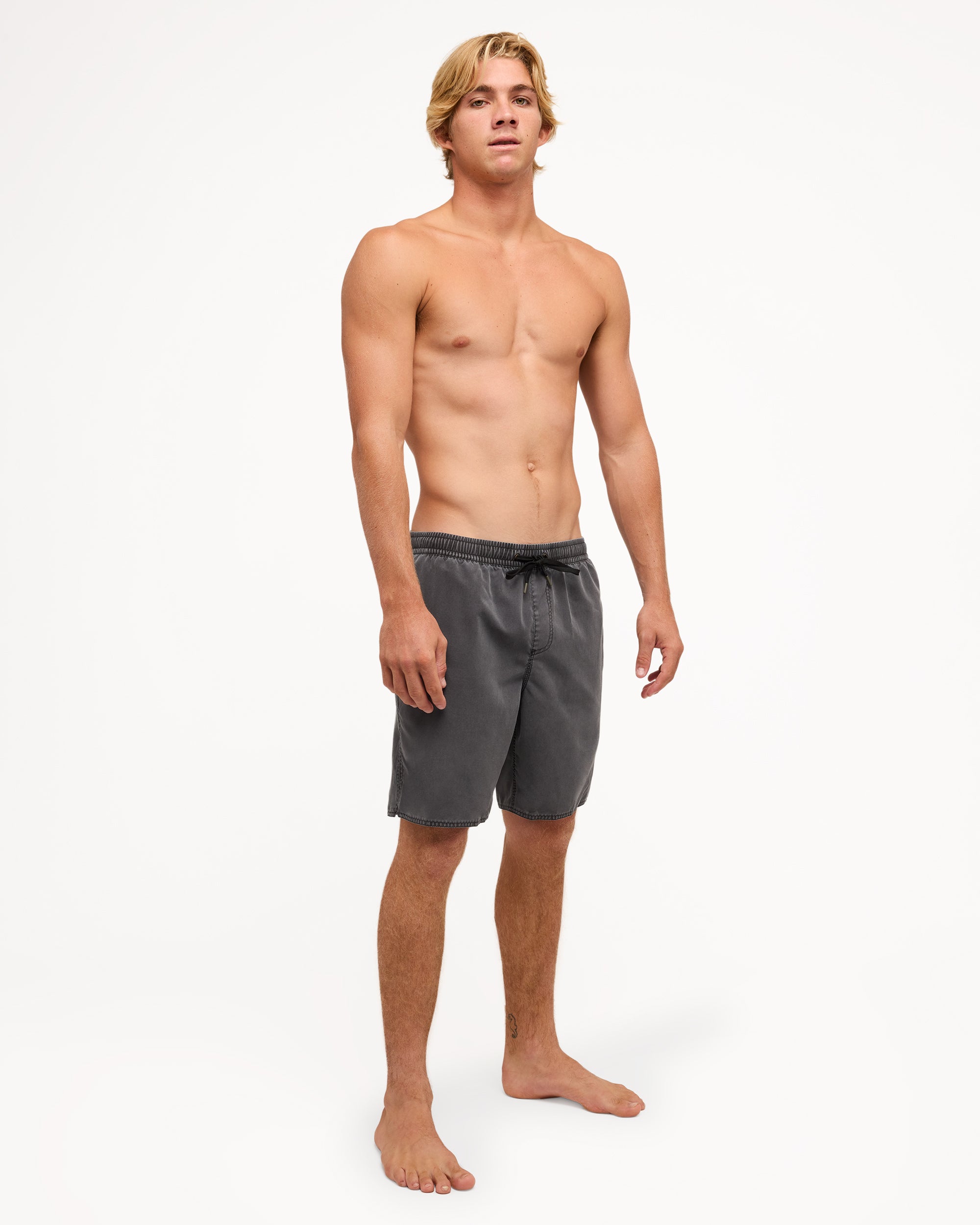uqmjv03011_quiksilver_kvj0_frt9