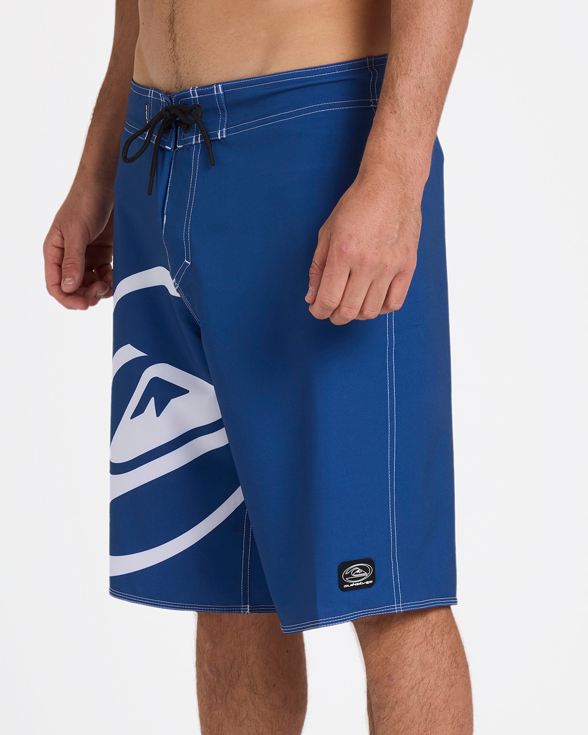uqybs03110_quiksilver_bse0_sd6