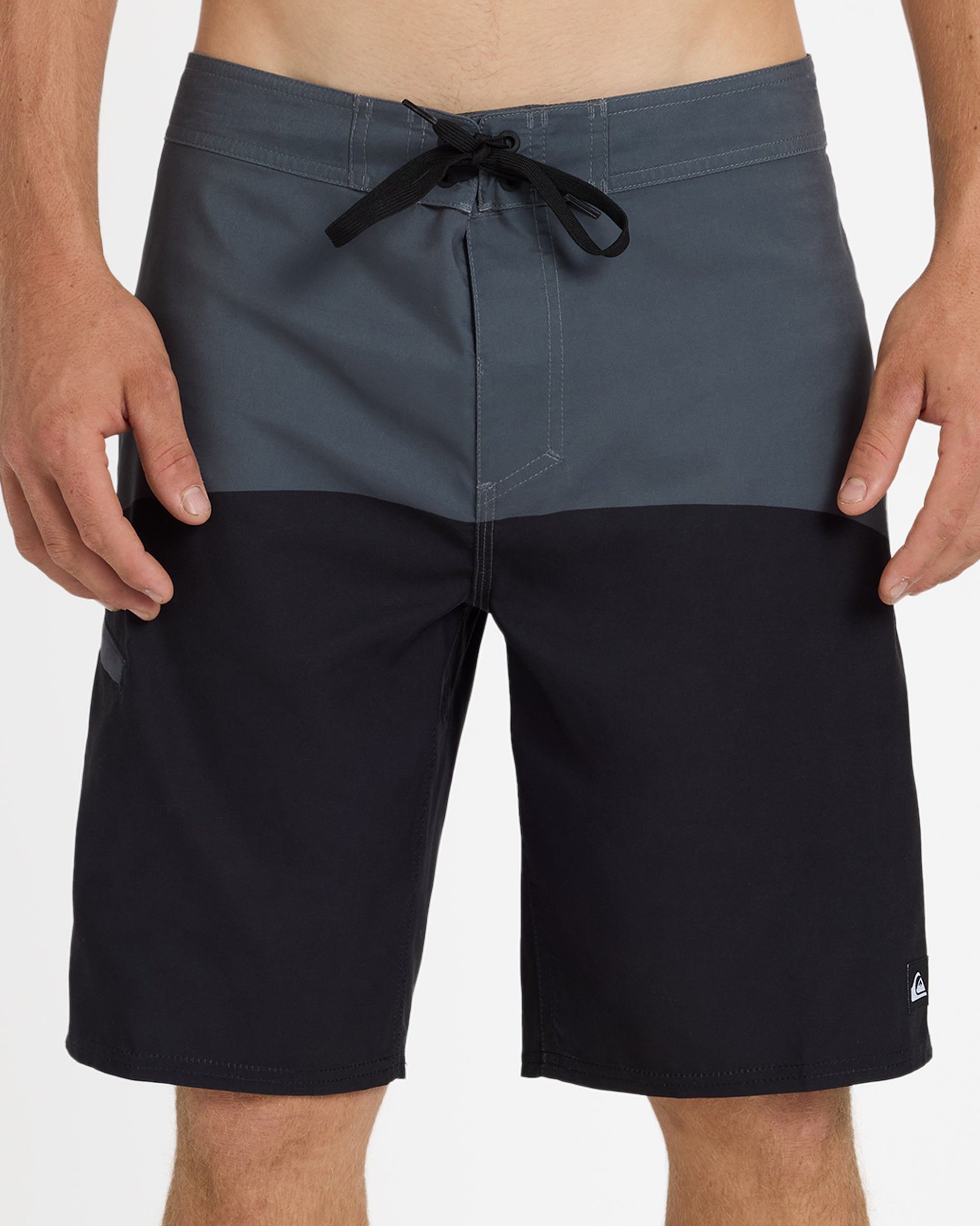 uqybs03124_quiksilver_kvj9_frt6