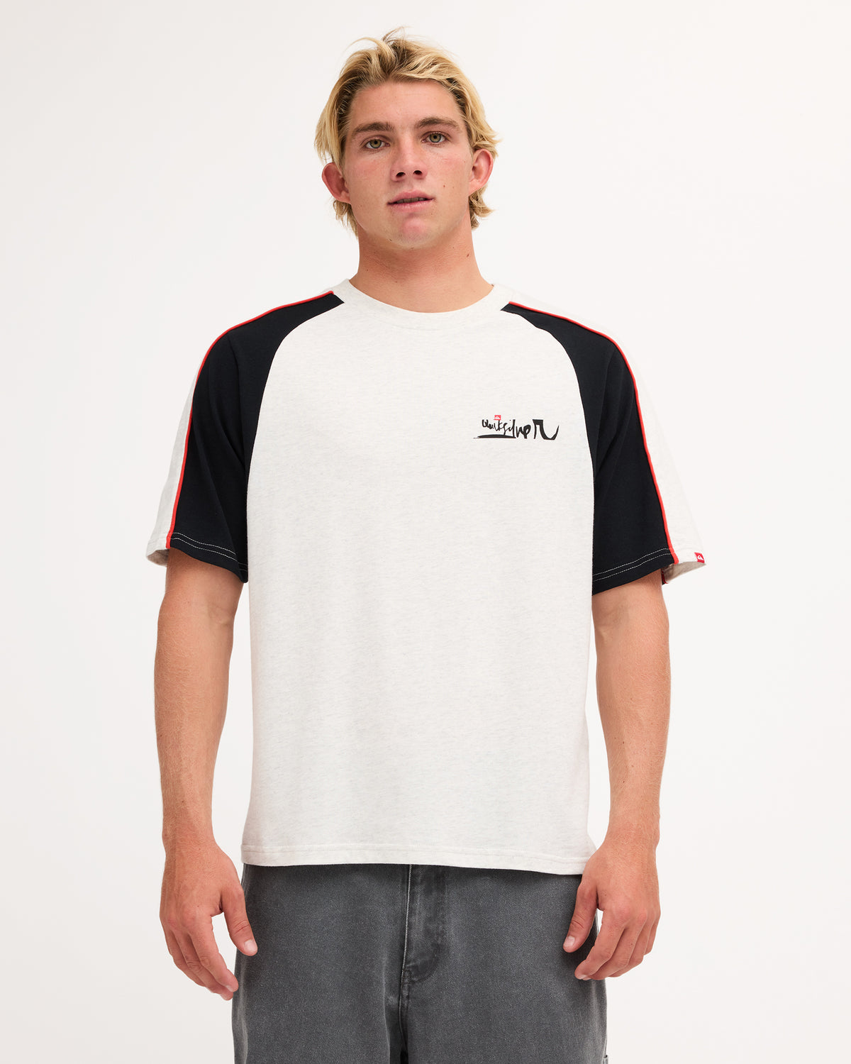 uqykt03318_quiksilver_xkkw_frt1