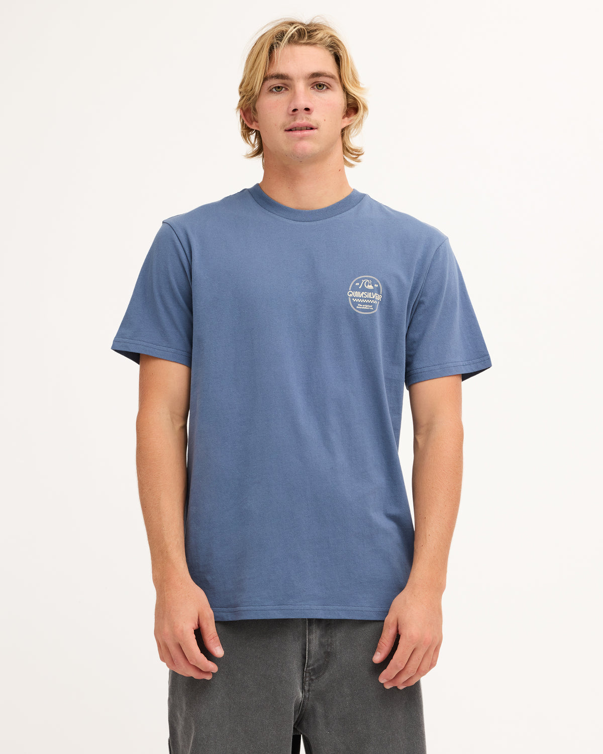 uqyzt06203_quiksilver_vni_frt1