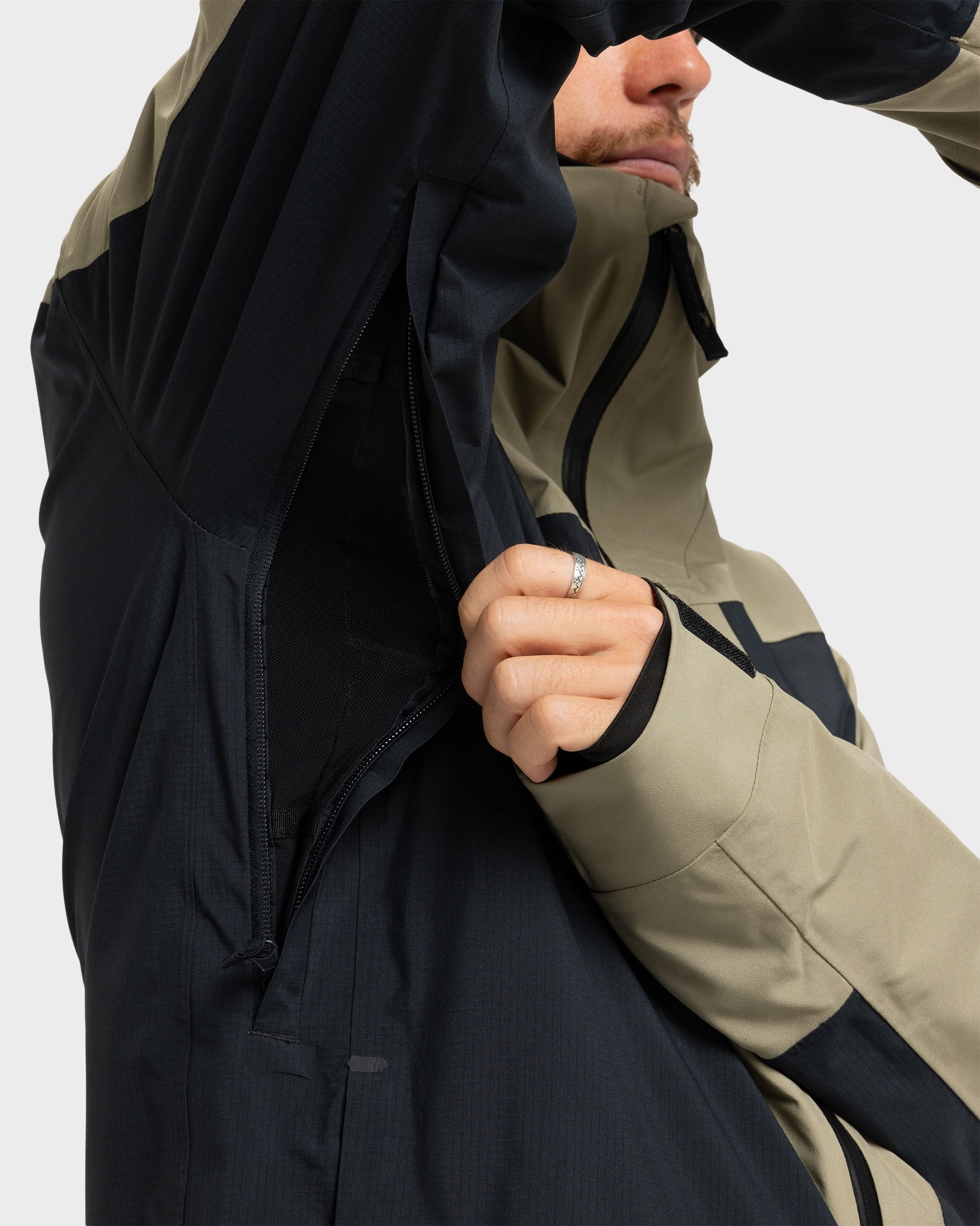 Mens Ultralight Stretch 20K Snow Jacket