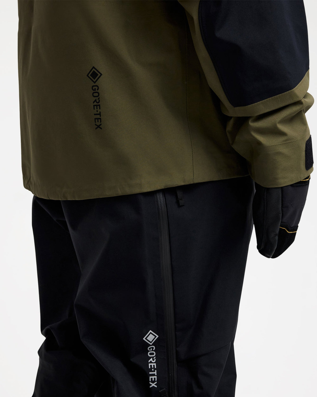 eqytj03565_quiksilver_cre0_dtl3