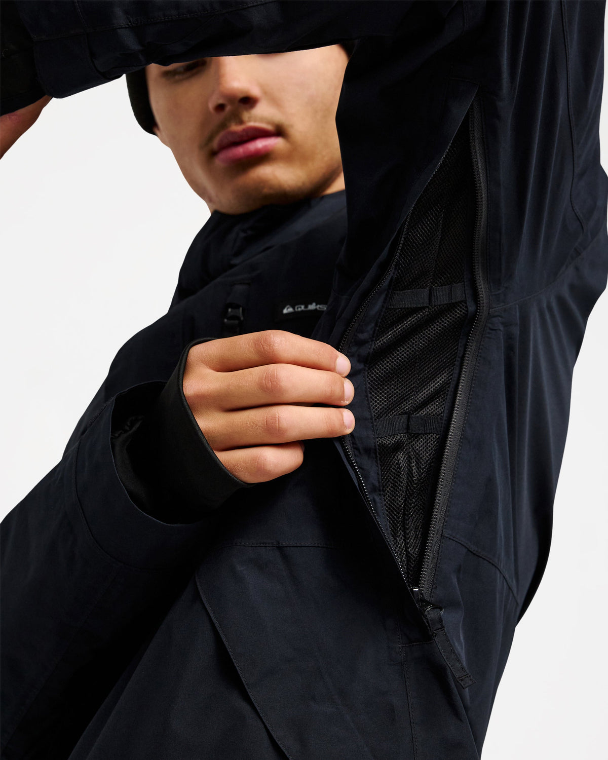 eqytj03569_quiksilver_kvj0_dtl6