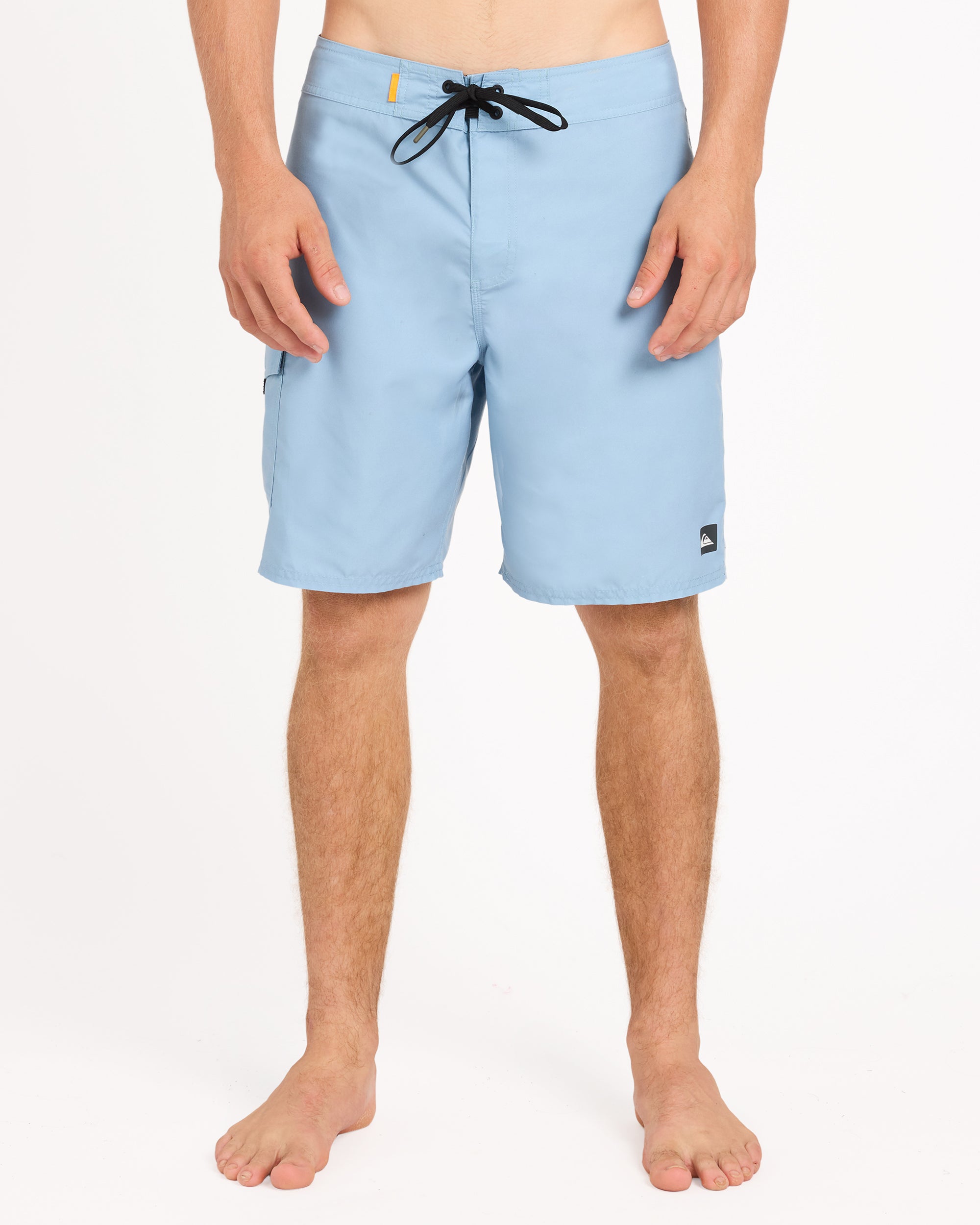 uqmbs03010_quiksilver_ahb_frt1