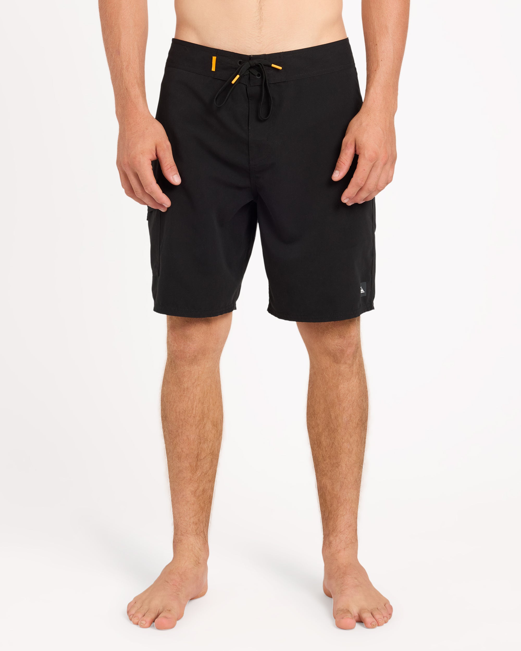 uqmbs03010_quiksilver_kvj0_frt1