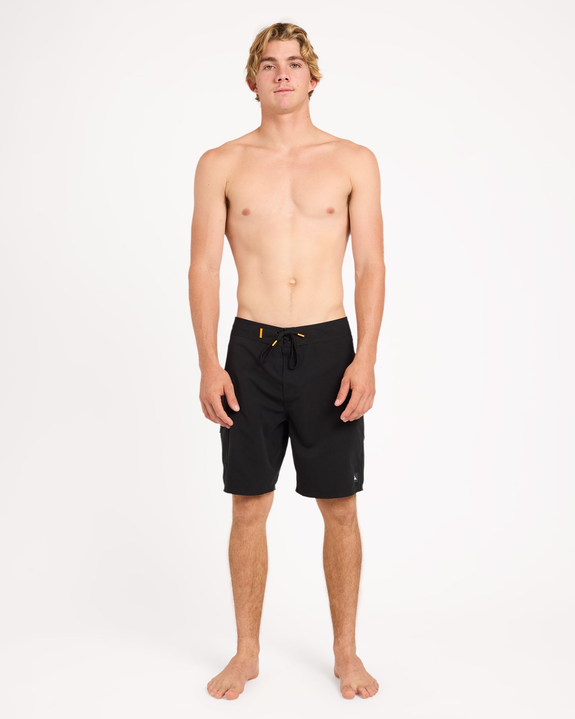 uqmbs03010_quiksilver_kvj0_frt9