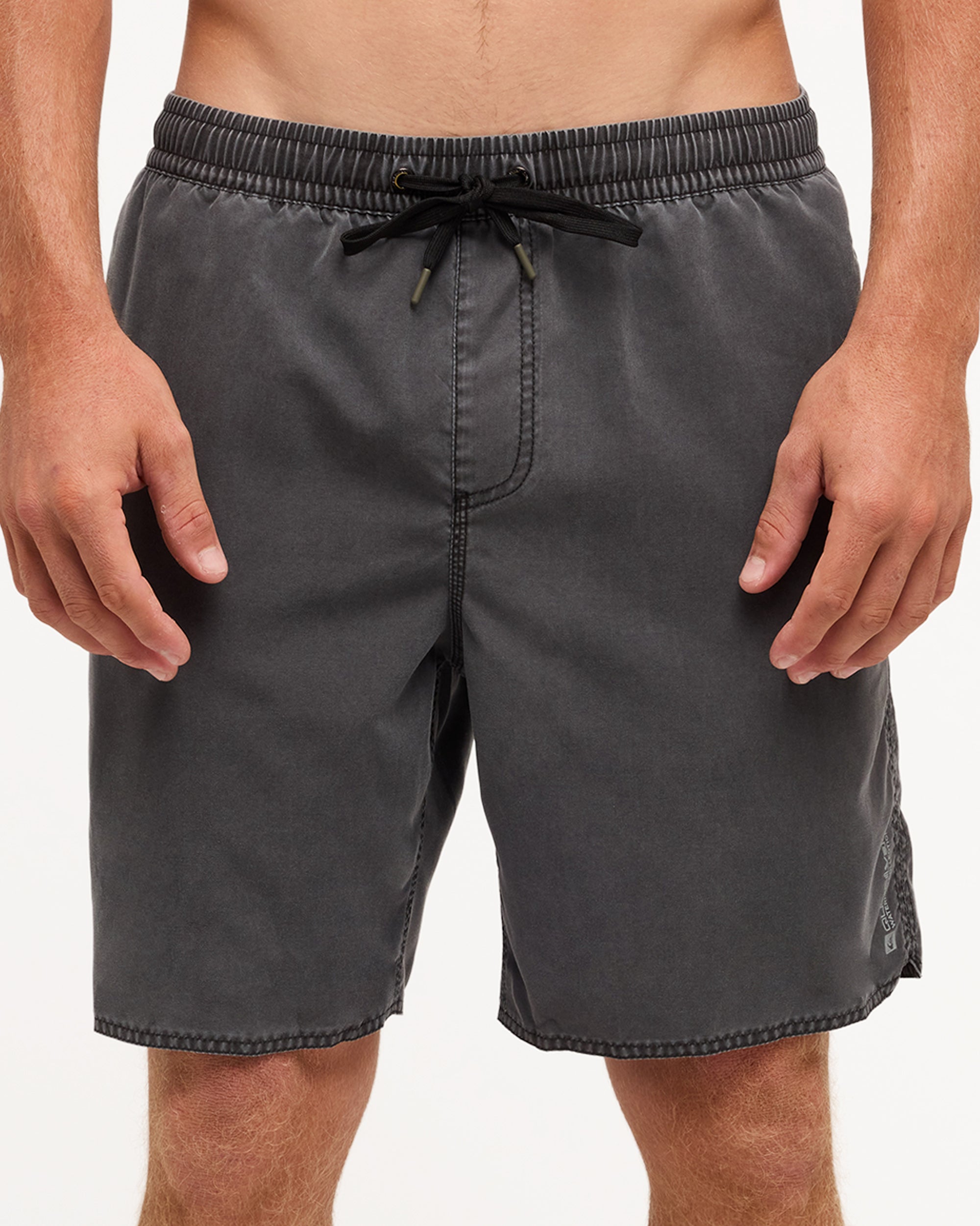 uqmjv03011_quiksilver_kvj0_frt6
