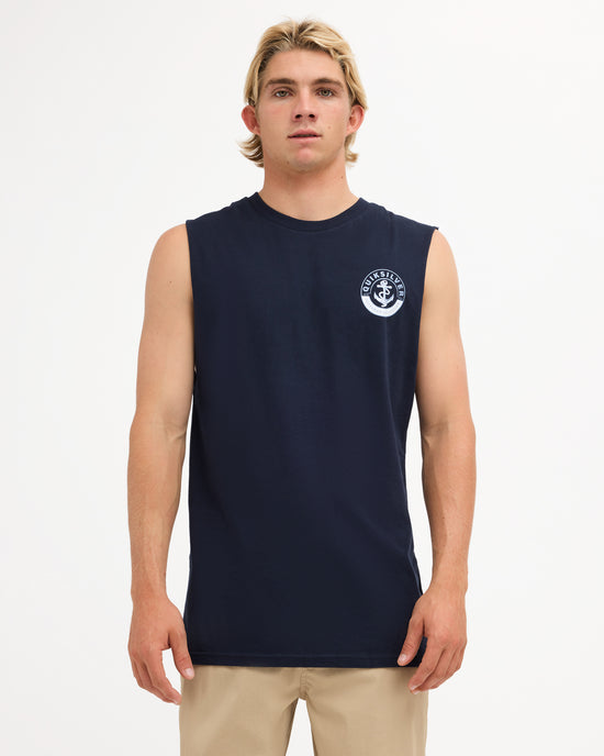 uqmzt03316_quiksilver_nvy_frt1