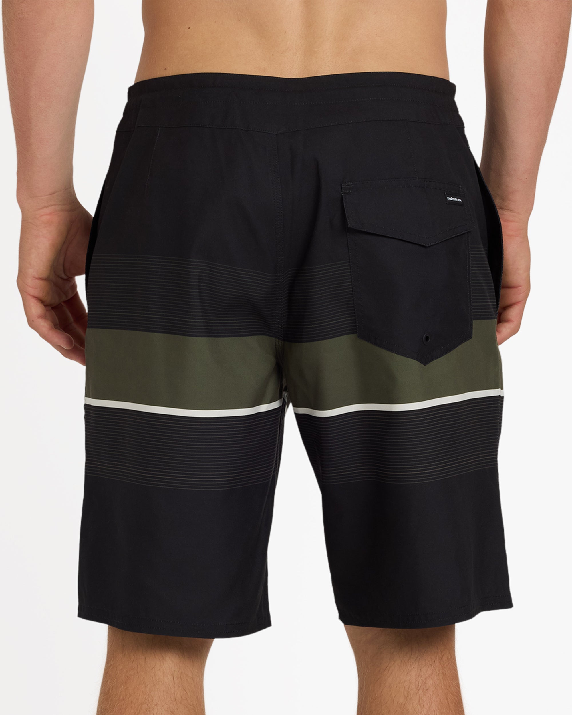 uqybs03125_quiksilver_kvj7_bck6