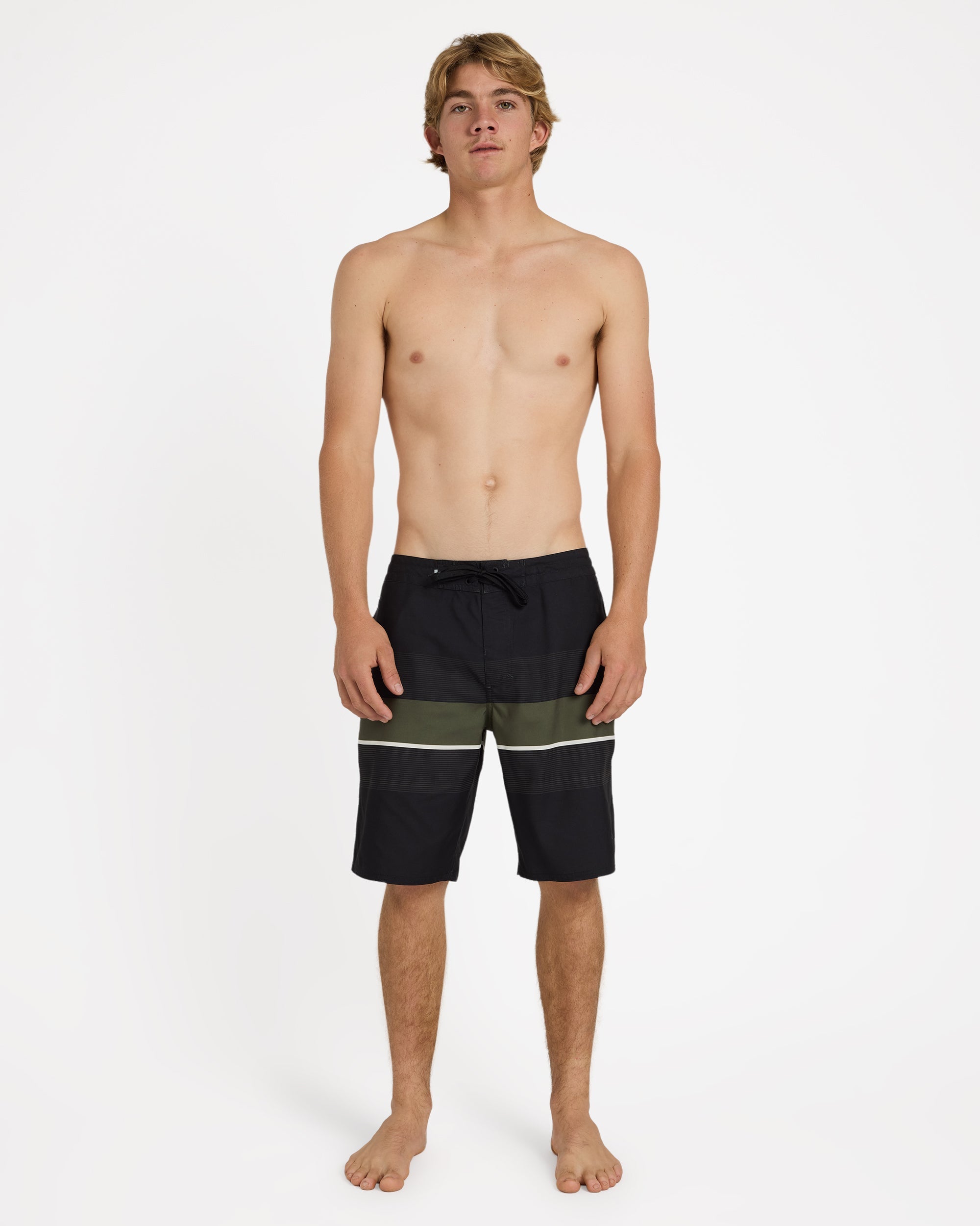 uqybs03125_quiksilver_kvj7_frt9