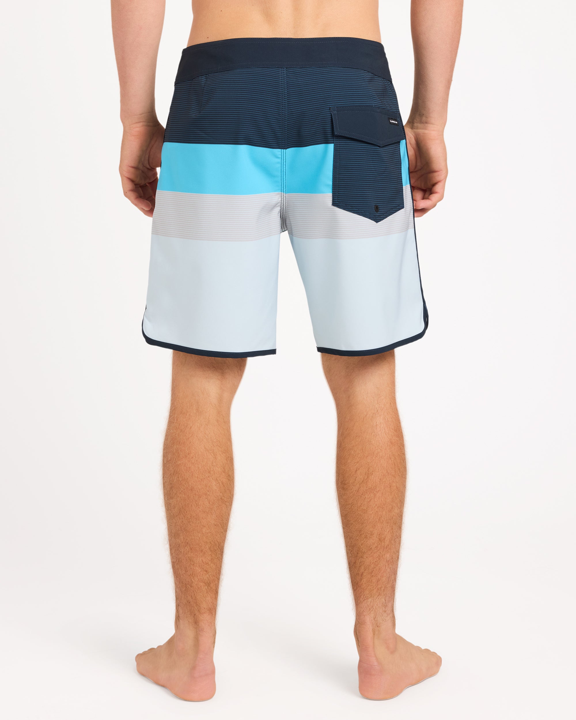 uqybs03135_quiksilver_nvy_bck1