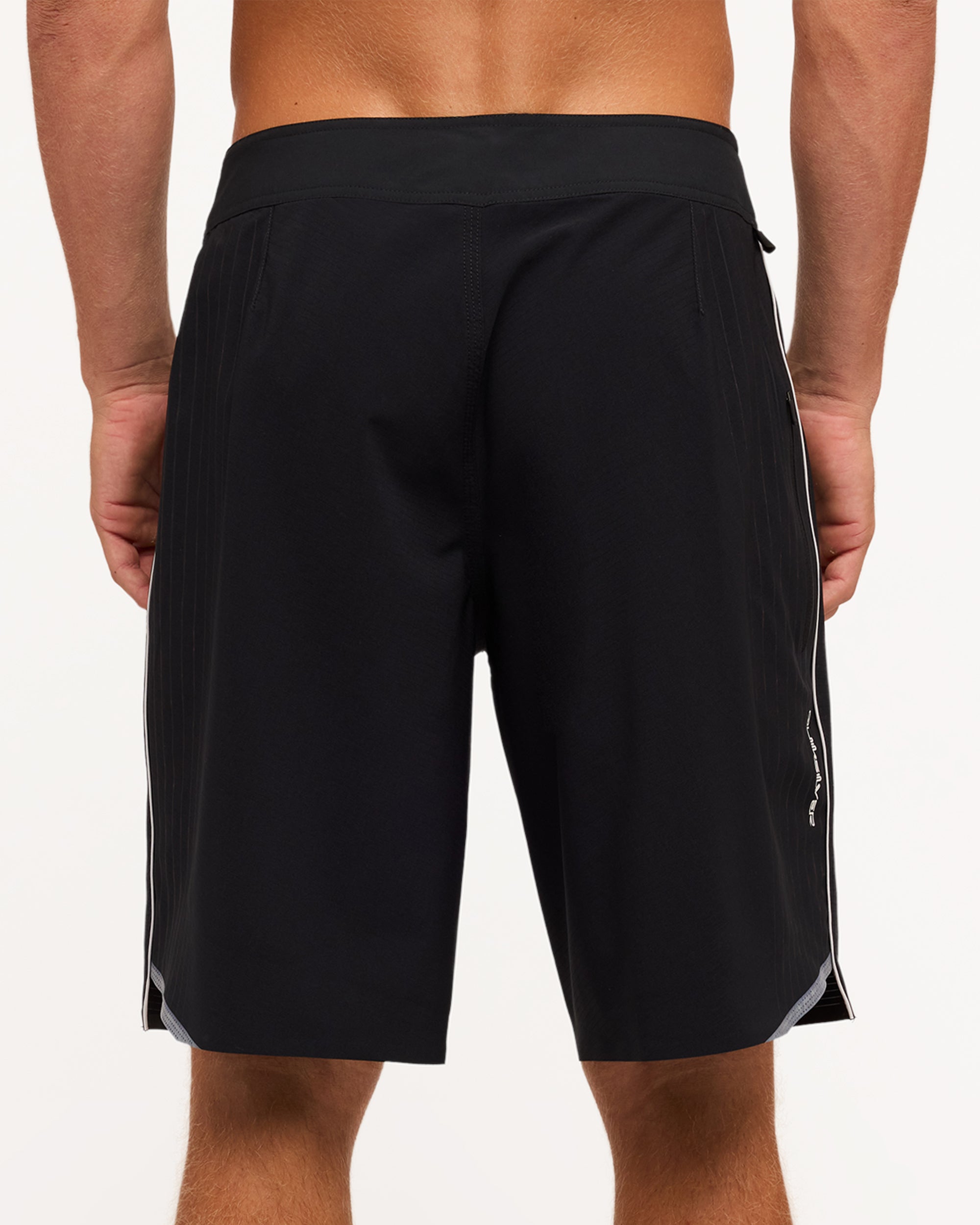 uqybs03153_quiksilver_kvj0_bck6