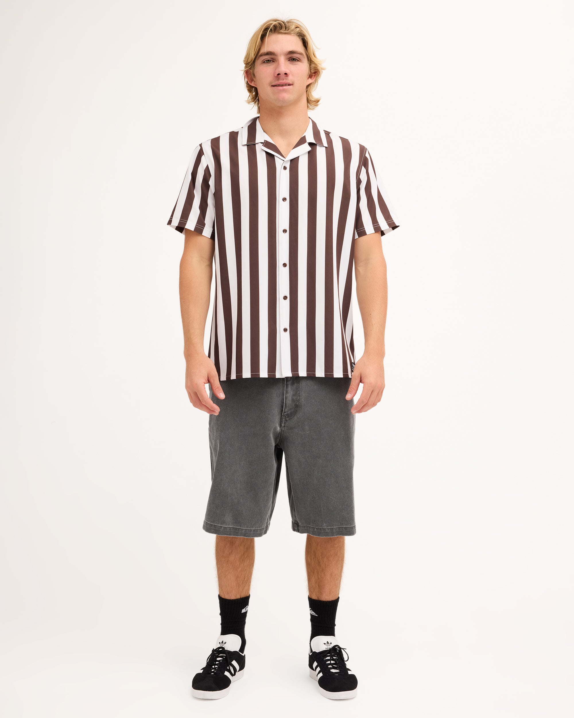 uqywt03146_quiksilver_rrz0_frt9