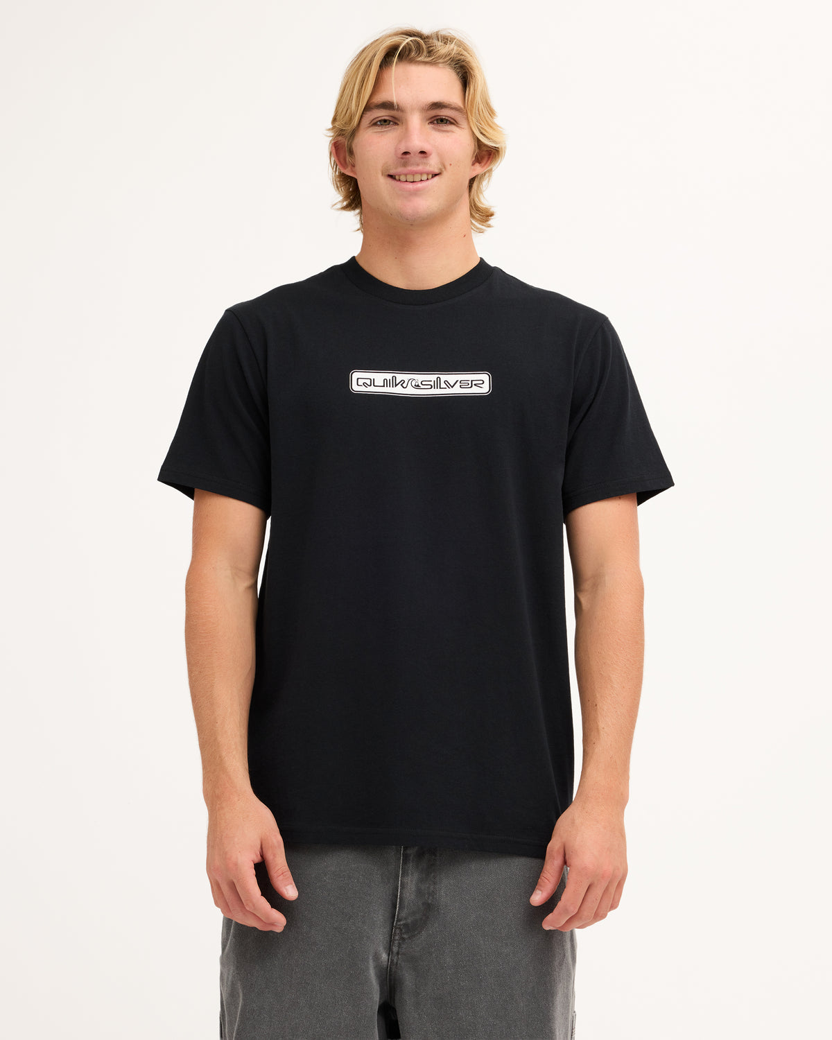 uqyzt06098_quiksilver_blk_frt1